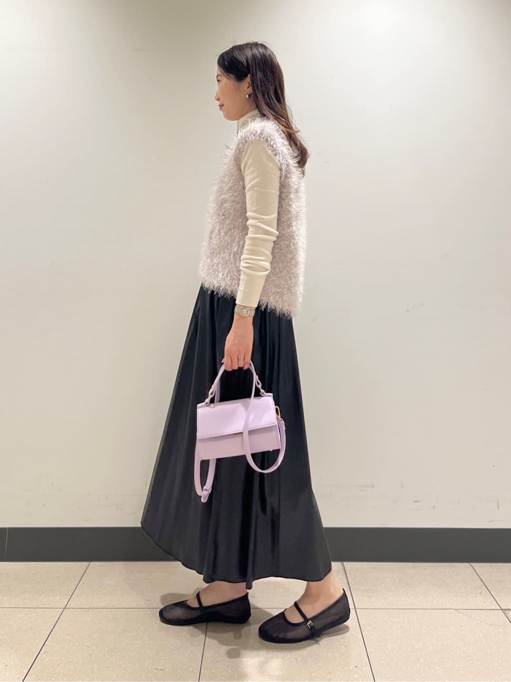 shokoさんの「INDIVI｜【洗える／薄手／ラメ】シアーラメニット」を使ったコーディネート