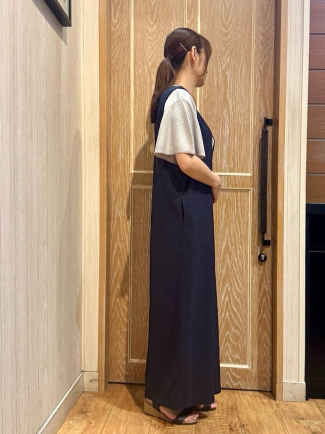 KAORIさんの「SHOO･LA･RUE｜【前後2WAY/洗える】さらっと着られるサロペット」を使ったコーディネート