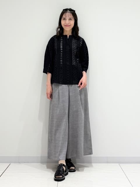 kayoさんの「INDIVI｜【洗える／清涼感◎】ワイドフレアパンツ／スカーチョ」を使ったコーディネート