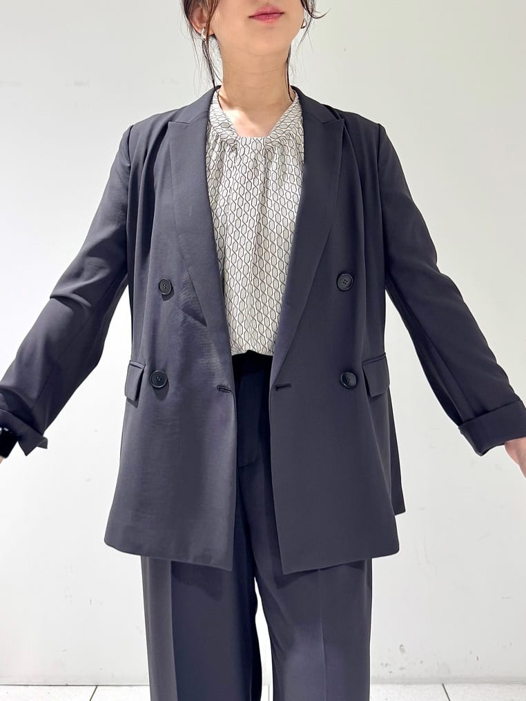 そんさんの「INDIVI｜【軽く羽織れる！】ダブルジャケット」を使ったコーディネート