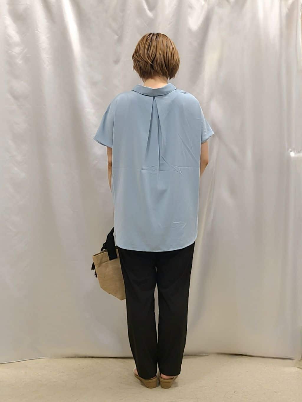 Chiiさんの「SHOO･LA･RUE｜【洗える/S-LL/プチプラ】さらっとすっきりきれい見え スキッパーブラウス」を使ったコーディネート