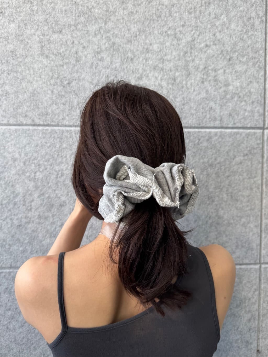 uchi__yamaさんの「CODE A｜asymmetry gather tank」を使ったコーディネート