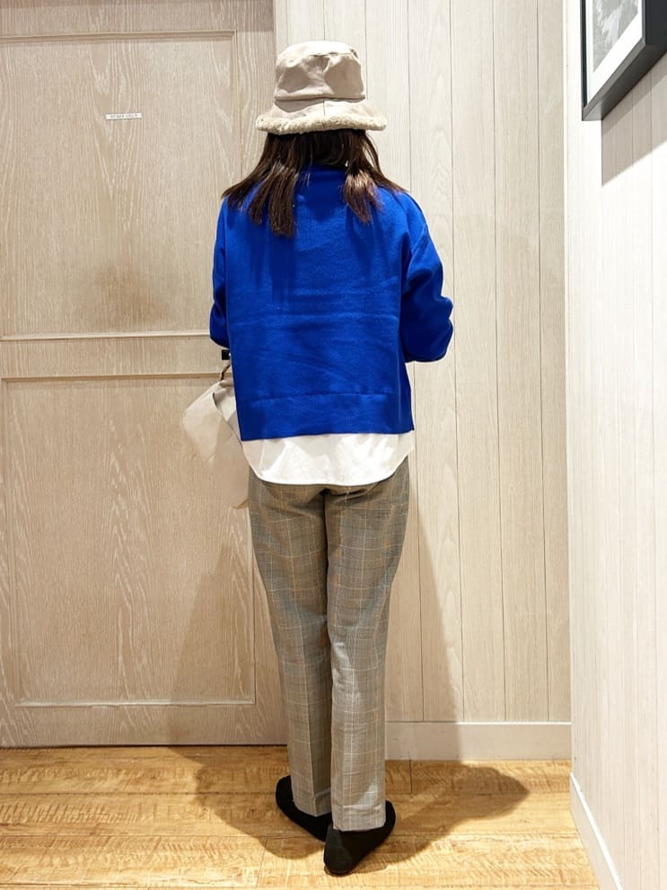 yukaさんの「SHOO･LA･RUE｜【高レビュー/SS-LL/美脚シルエット】すっきりきれい見え テーパードパンツ」を使ったコーディネート