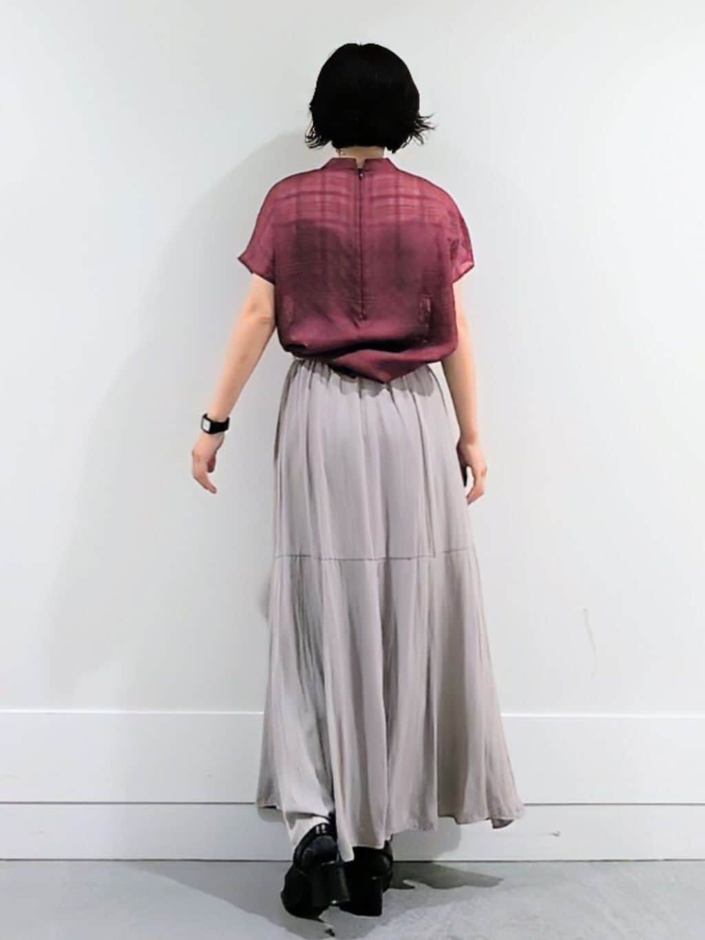 ミズタさんの「UNTITLED｜【シアー】チェックスタンドネックブラウス」を使ったコーディネート