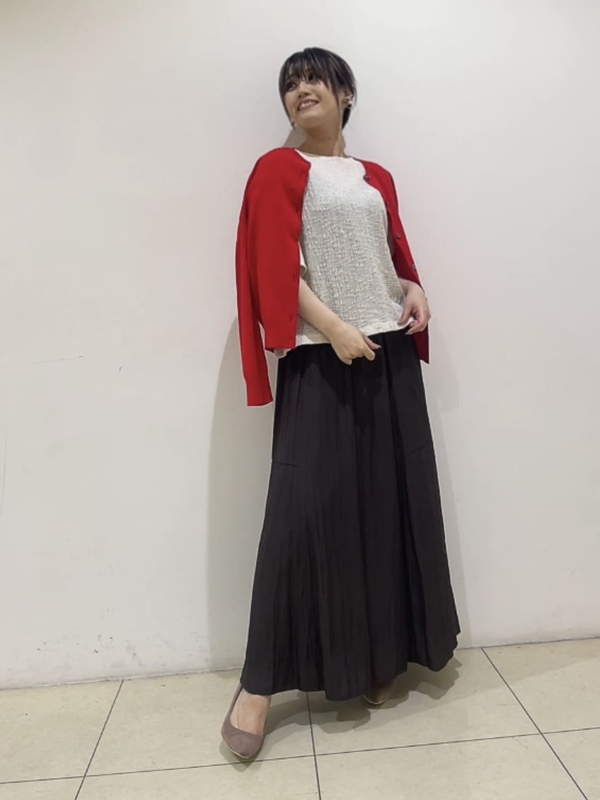 watanabeさんの「UNTITLED｜【アンサンブル可/薄手】ベーシッククルーネックカーディガン」を使ったコーディネート