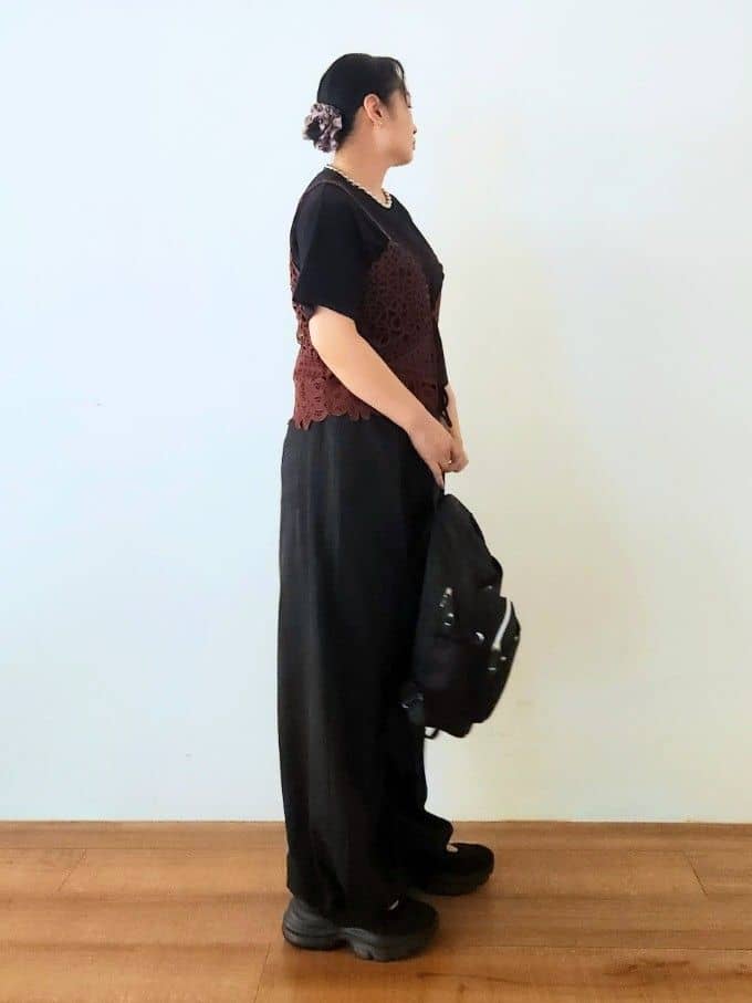 くまさんの「SHOO･LA･RUE｜【2点セット/ひんやり】レースビスチェ＋Tシャツ」を使ったコーディネート