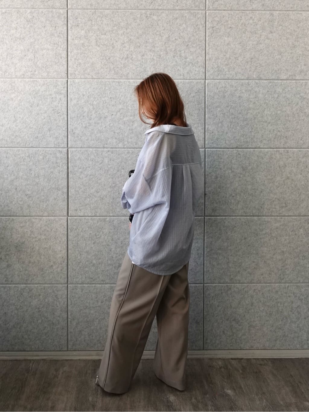 mitsukiさんの「INDIVI｜Comfy SET UP｜イージーストレートワイドパンツ【セットアップ対応／通勤/カセット服】」を使ったコーディネート