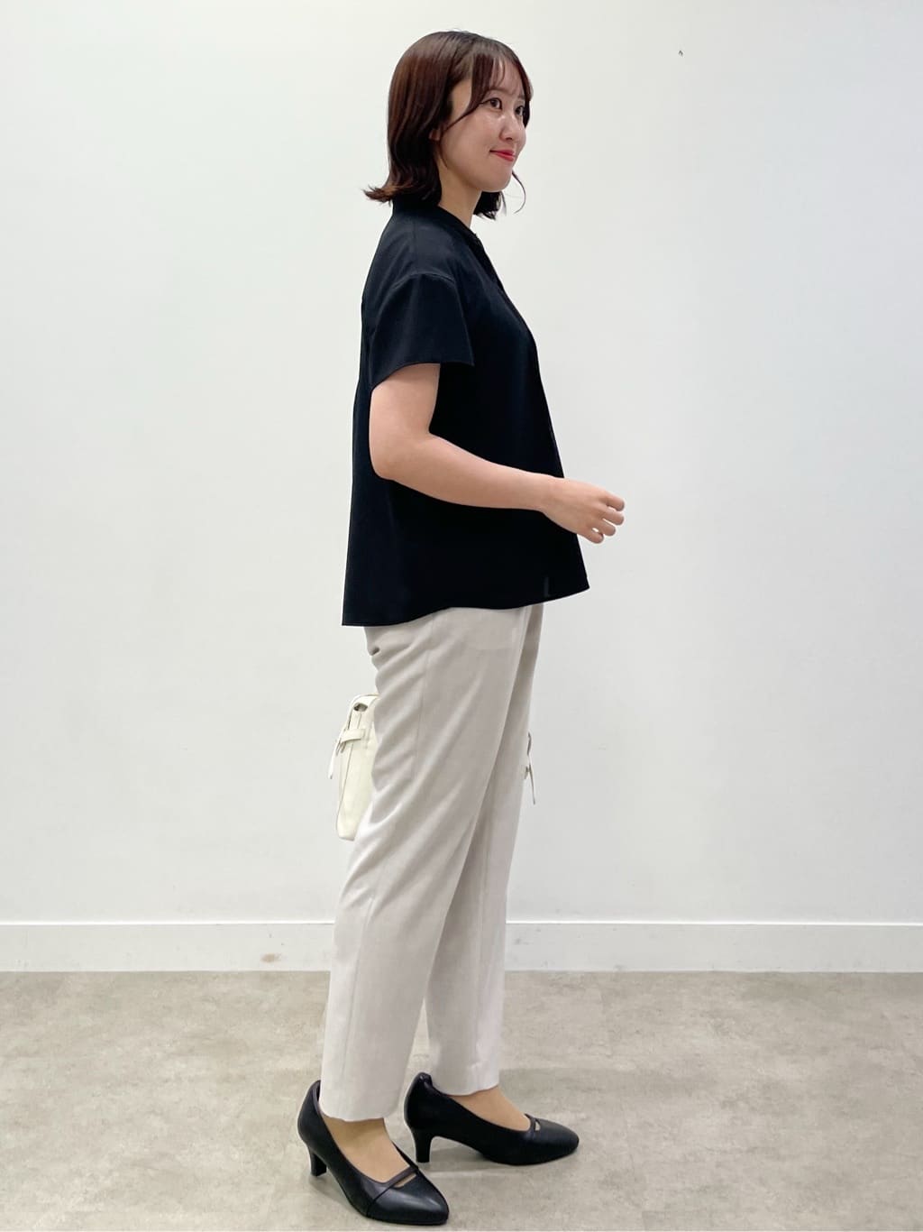 yukariさんの「Reflect｜【インナーに◎／すっきり見え！長め丈】タックデティールブラウス」を使ったコーディネート