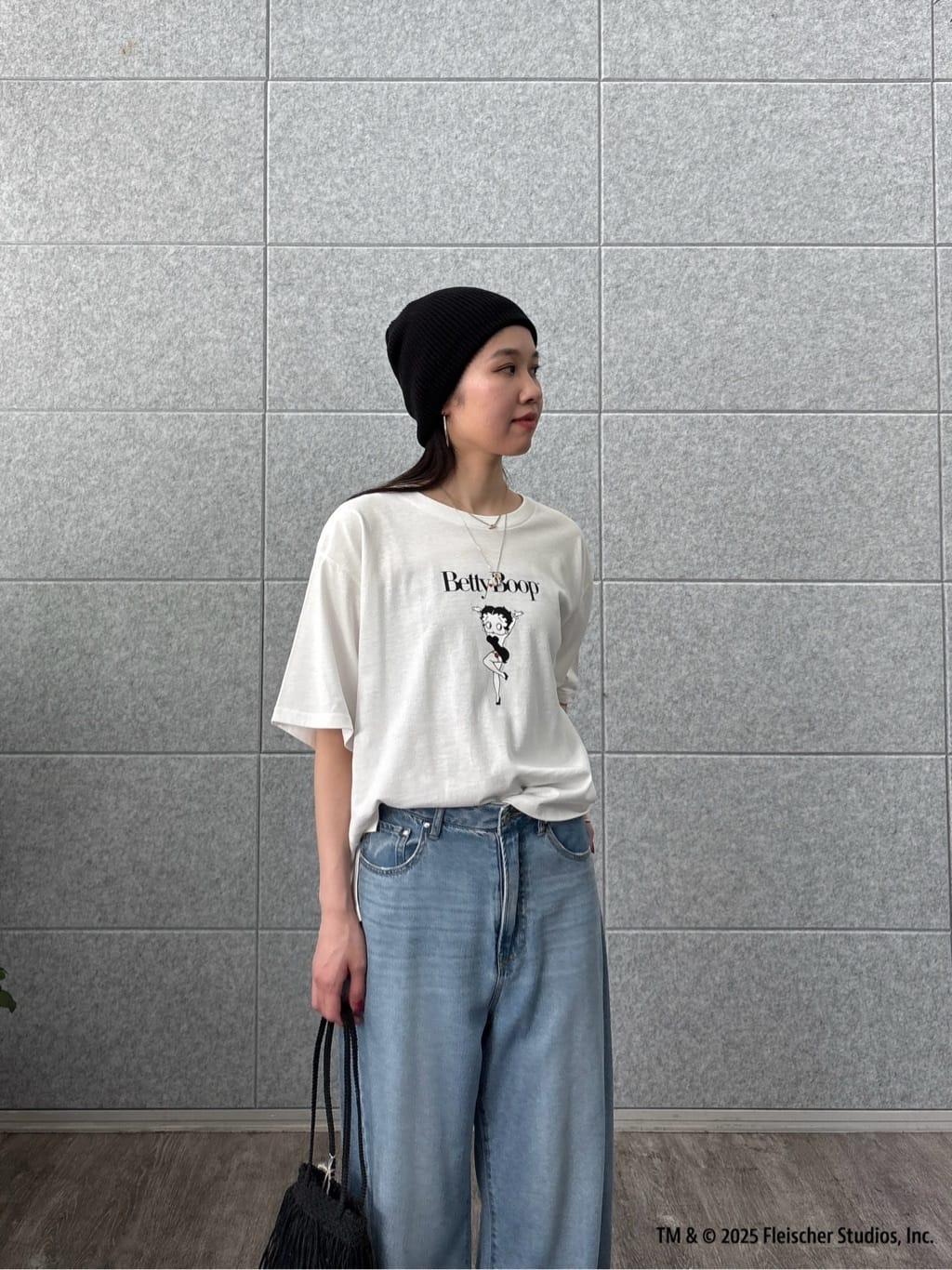 ひなさんの「INDIVI｜【Betty Boop(TM)】センタープリントワイドTシャツ」を使ったコーディネート