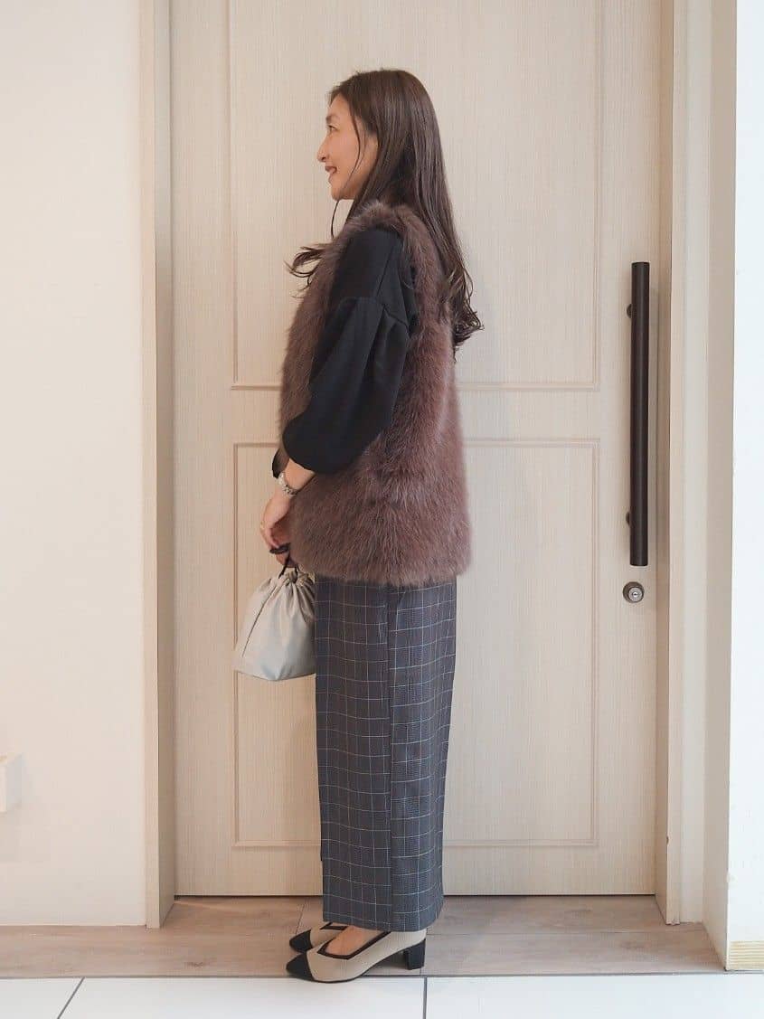 mi-saさんの「SHOO･LA･RUE｜【2点セット/7分袖】大人のきれい見え お袖タック入りアクセ付きトップス」を使ったコーディネート