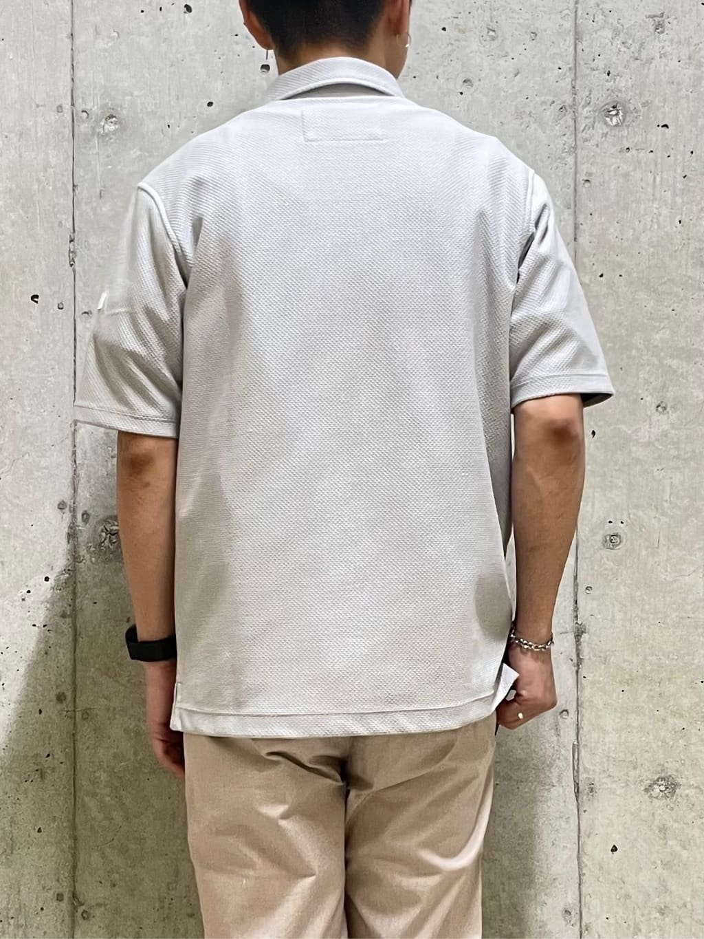 すずきさんの「TAKEO KIKUCHI｜【全7サイズ&times;8色展開！】トップマルチヘリンボン パンツ」を使ったコーディネート