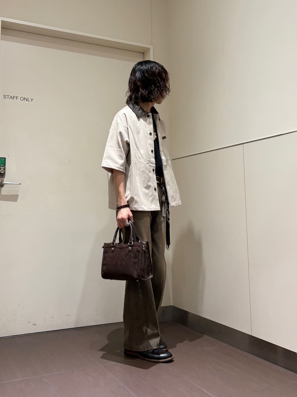 ナノシーさんの「tk.TAKEO KIKUCHI｜衿配色ワーカーシャツアウター」を使ったコーディネート
