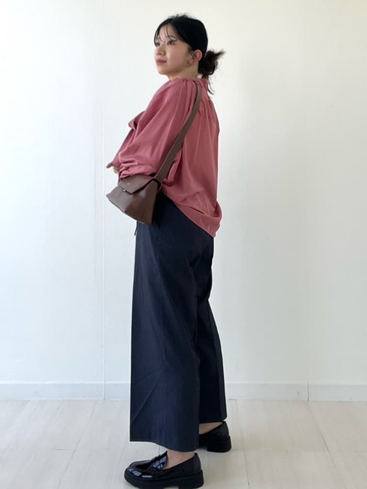Mori Moriさんの「index｜ベルト付きストレッチワイドパンツ【洗濯機洗い可】」を使ったコーディネート
