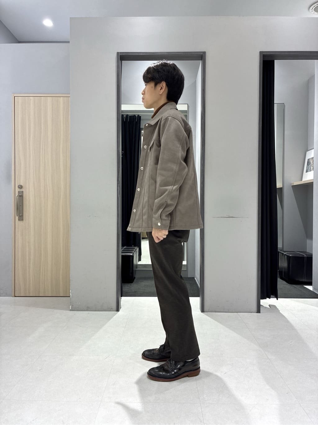 わいずみさんの「TAKEO KIKUCHI｜アンチピリング タートルネック ニット」を使ったコーディネート