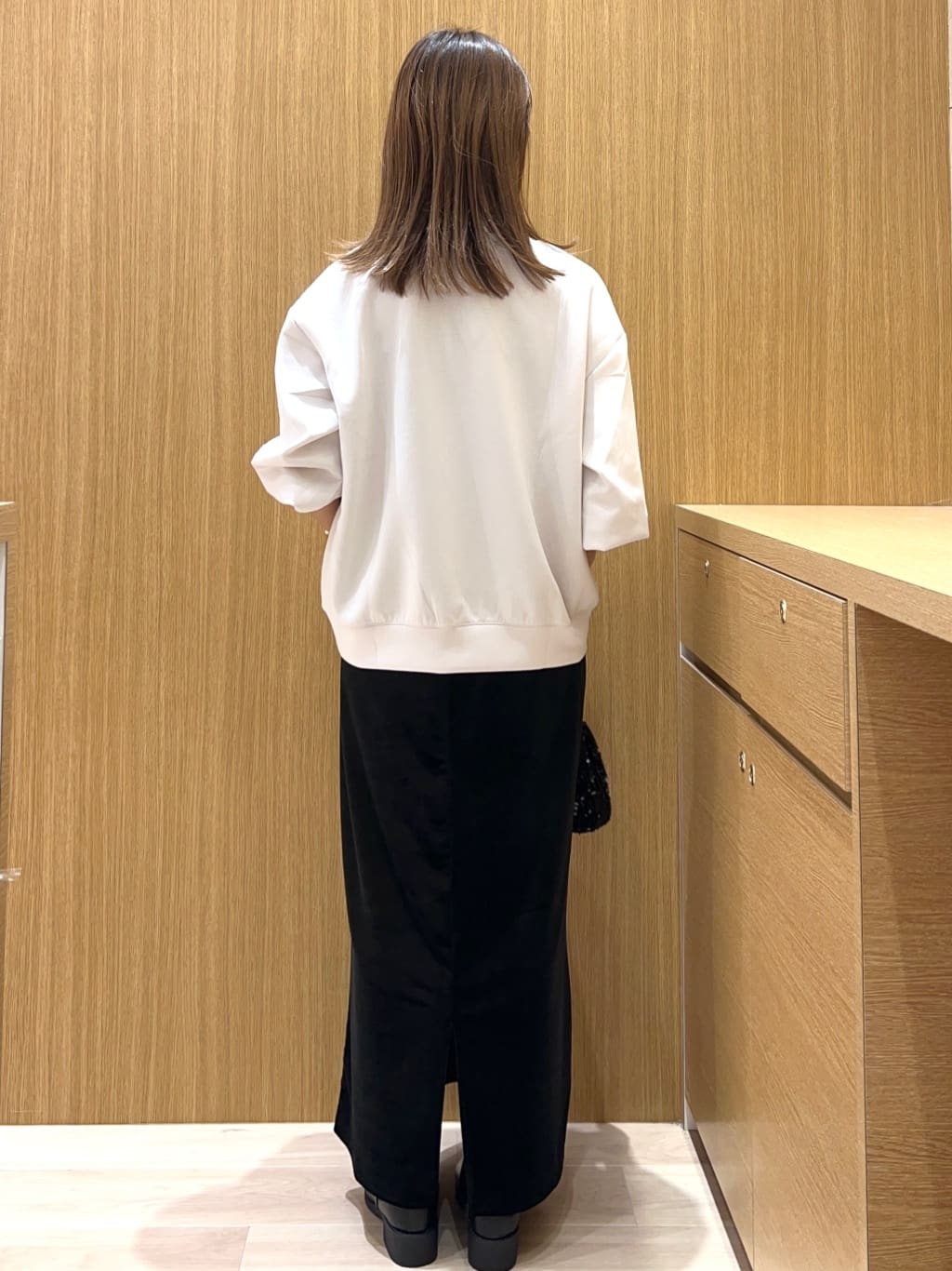 meeさんの「OPAQUE.CLIP｜ベロアナロースカート／セットアップ対応可【洗濯機OK】」を使ったコーディネート