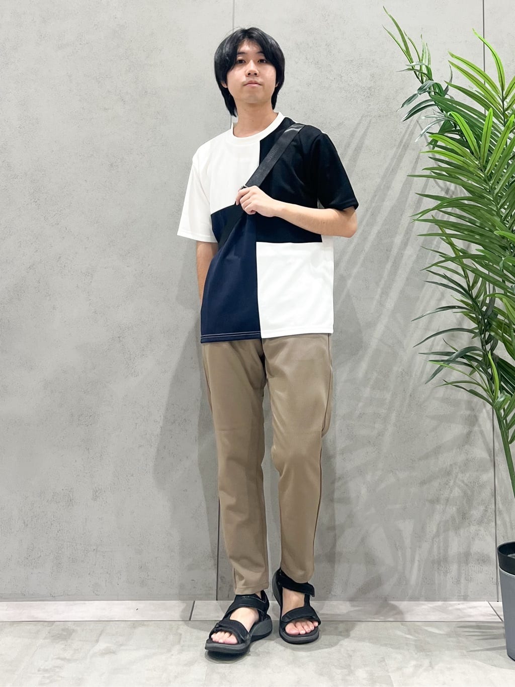 SHI-MAさんの「THE SHOP TK｜ツイルブロッキング 半袖Tシャツ 洗濯機OK」を使ったコーディネート