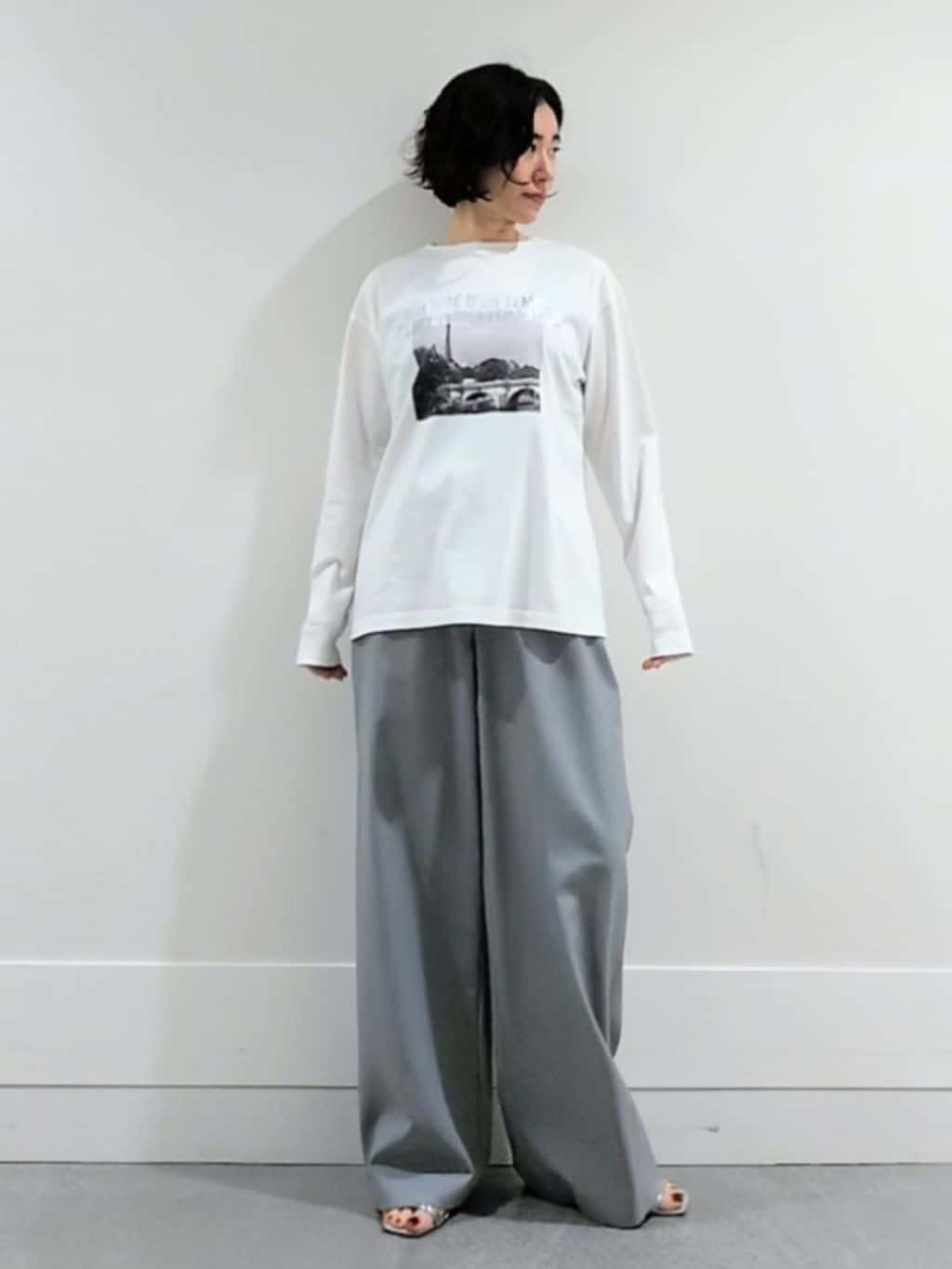 ミズタさんの「UNTITLED｜【重ね着レイヤードに】杢調ニットベスト」を使ったコーディネート