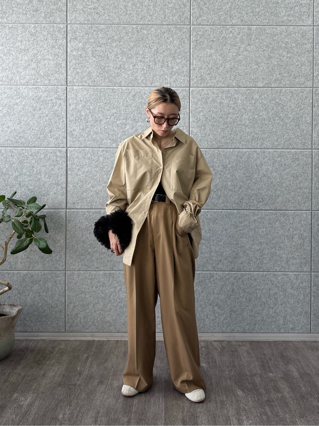 kotakiさんの「INDIVI｜Timeless｜ビッグポケットフォルムシャツ」を使ったコーディネート