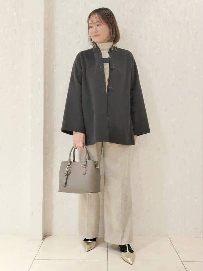 naokoさんの「UNTITLED｜【ミディ丈/軽やか】セミラグランリバー コート」を使ったコーディネート