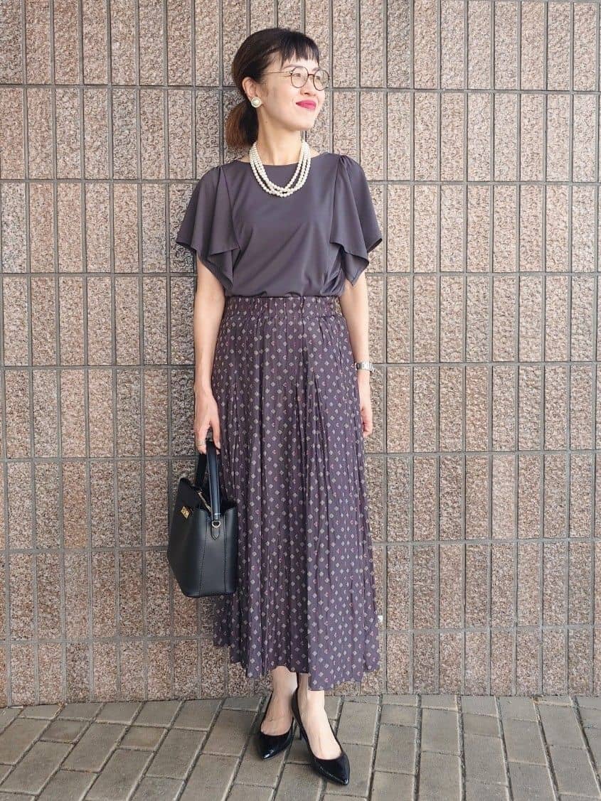 MUTSUKOさんの「UNTITLED｜【きれいめ／接触冷感／日本製】ハンカチスリーブプルオーバー」を使ったコーディネート
