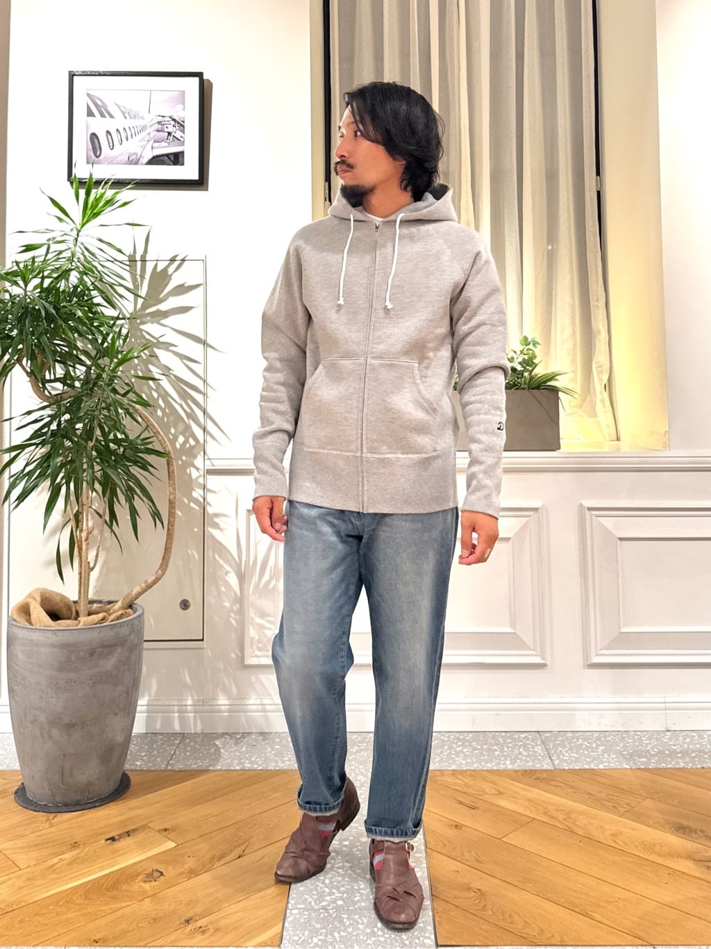kawarataniさんの「DRESSTERIOR｜【ベストセラー】デキシー吊裏毛ジップアップパーカ」を使ったコーディネート