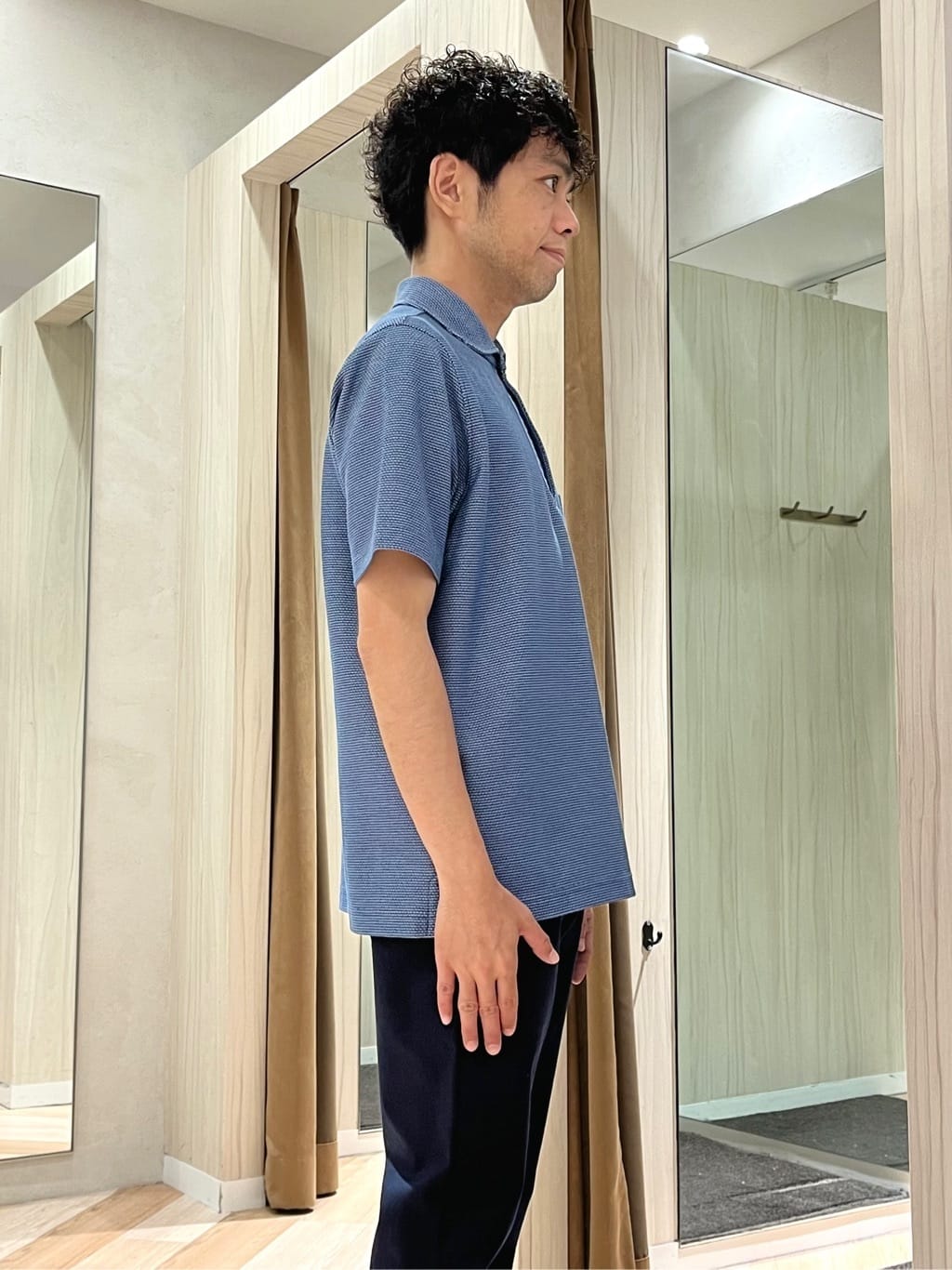 URAさんの「TAKEO KIKUCHI｜【抗菌防臭／9色5サイズ展開】ハニカムメランジ ポロシャツ」を使ったコーディネート