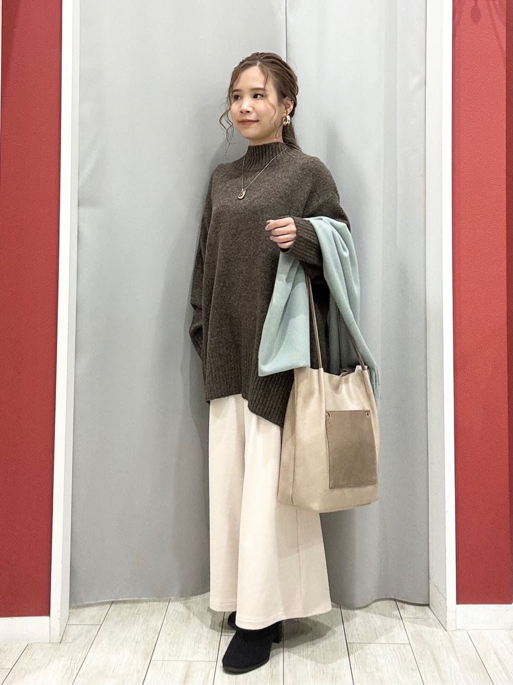 shioさんの「SHOO･LA･RUE｜【S-LL】ゆるシルエットな メランジタートルニット」を使ったコーディネート