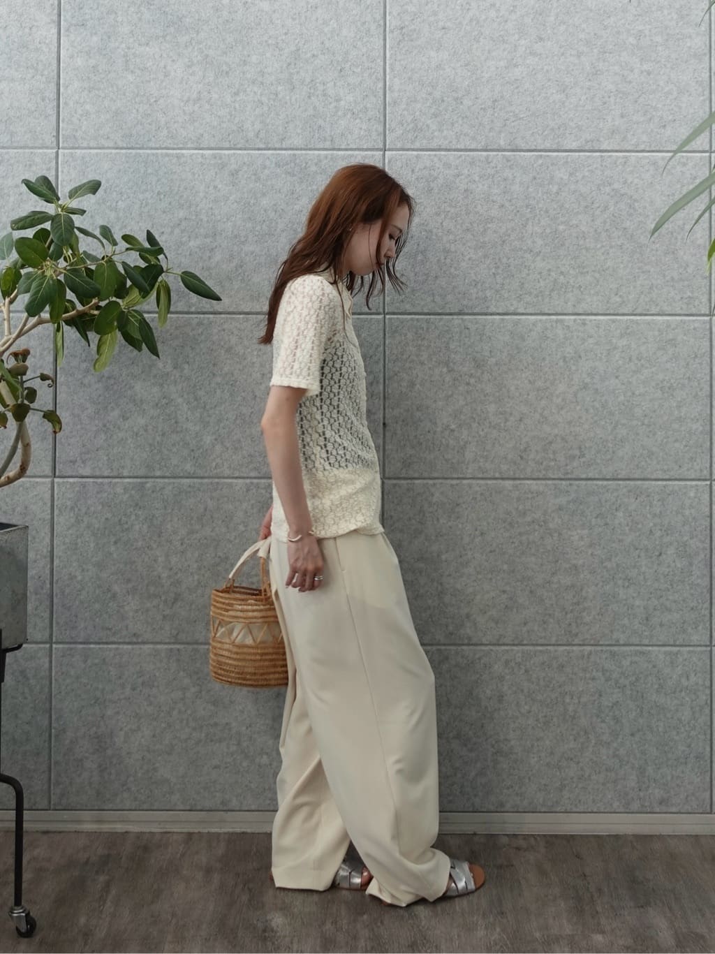 mitsukiさんの「INDIVI｜バッククロスモードパンツ」を使ったコーディネート