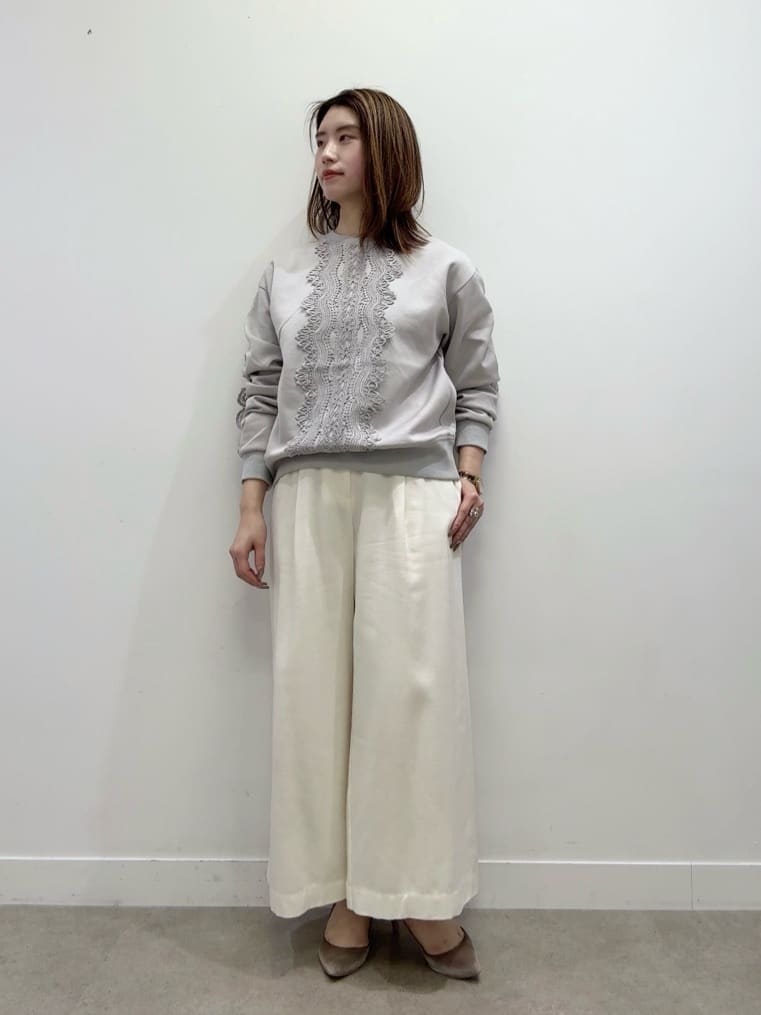 Suma Una本部スタッフさんの「SunaUna｜◆【COLLECTION LINE】レース付プルオーバー」を使ったコーディネート