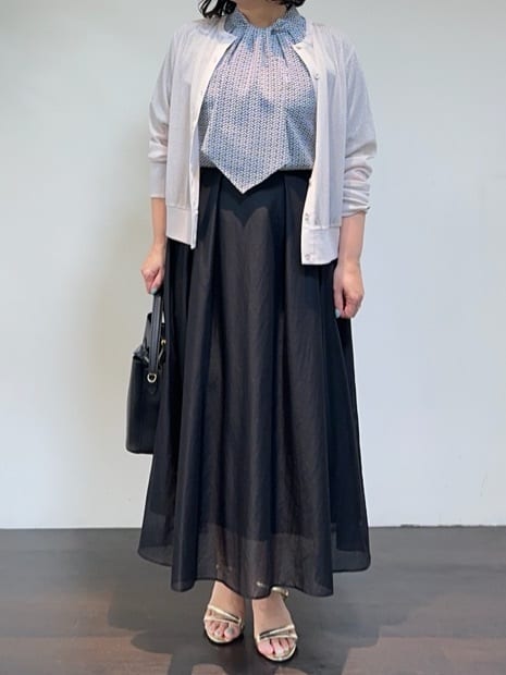 Asamiさんの「UNTITLED｜【通勤/オフィス】ジオメ柄ボウタイブラウス」を使ったコーディネート