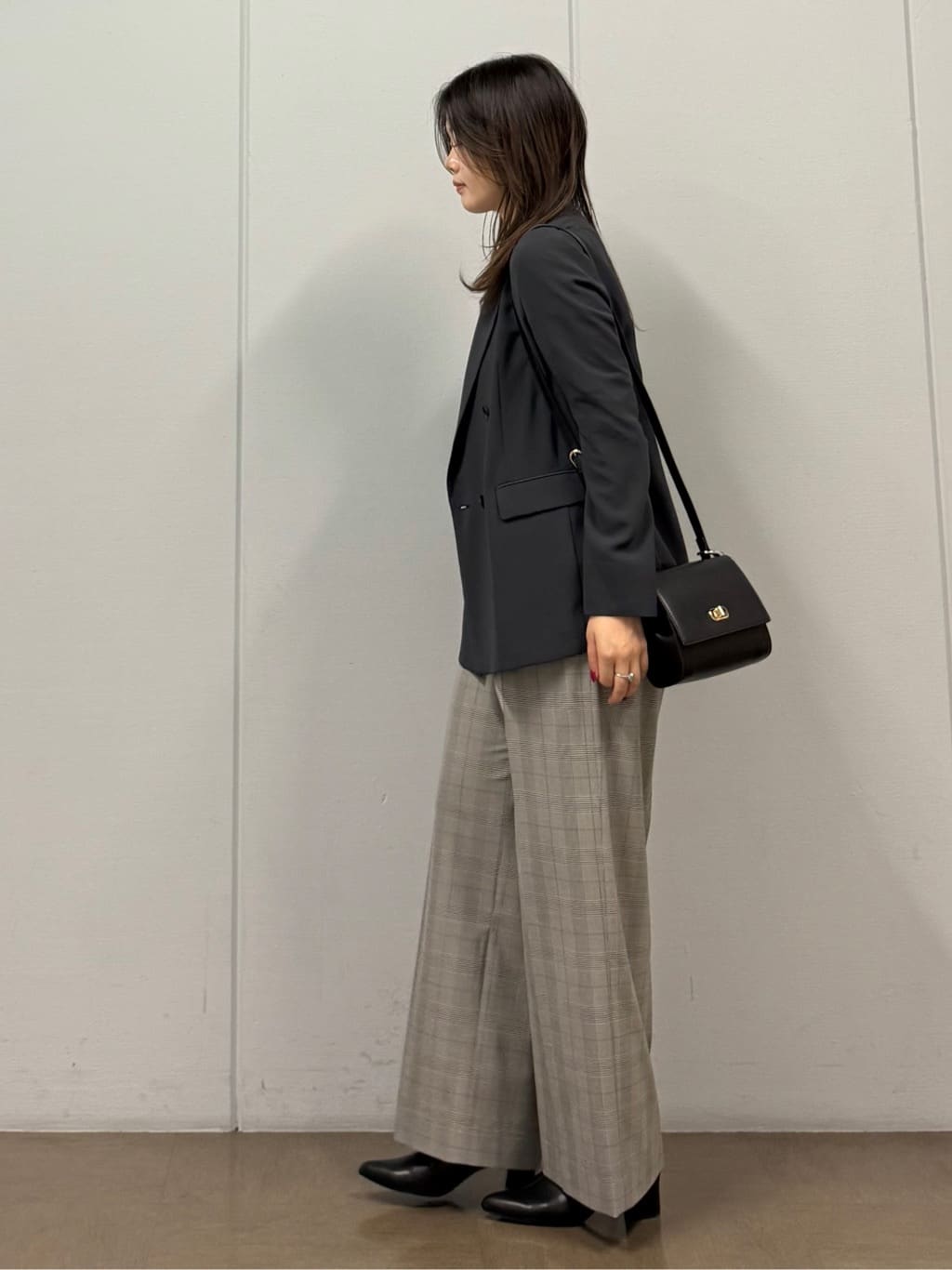 mizukiさんの「INDIVI｜【軽く羽織れる！】ダブルジャケット」を使ったコーディネート