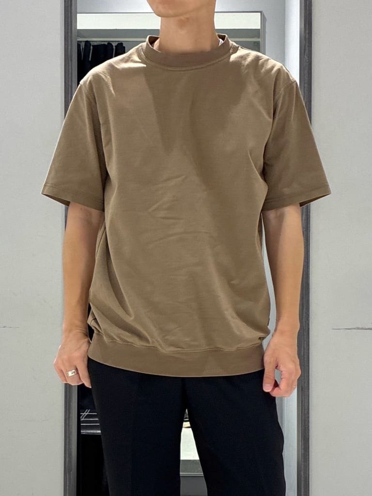 わいずみさんの「TAKEO KIKUCHI｜【抗菌防臭／5サイズ展開】ハイゲージポンチ Tシャツ」を使ったコーディネート