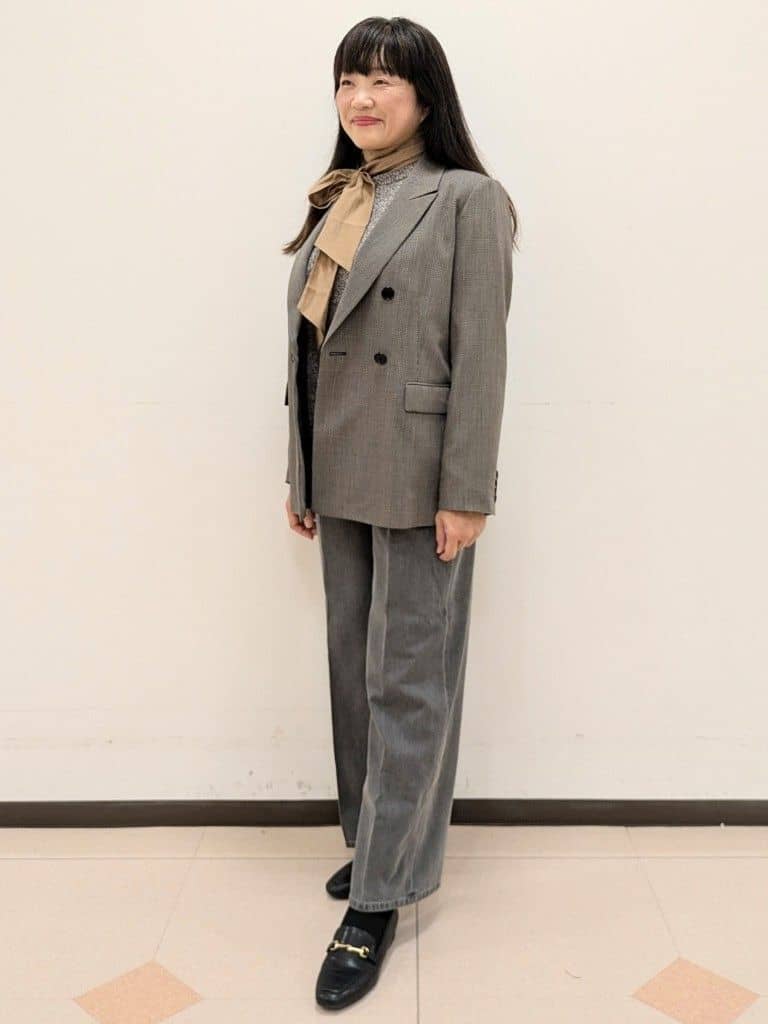 ともさんの「UNTITLED｜【グレー/ブルー/ジーンズ】ソフトワイドデニムパンツ」を使ったコーディネート