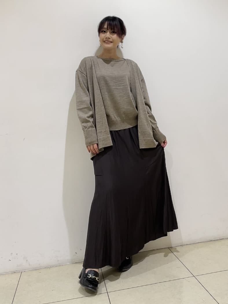 watanabeさんの「UNTITLED｜【アンサンブル可/洗える/ボタンなし】シルクウールカシミヤ 着流しカーディガン」を使ったコーディネート