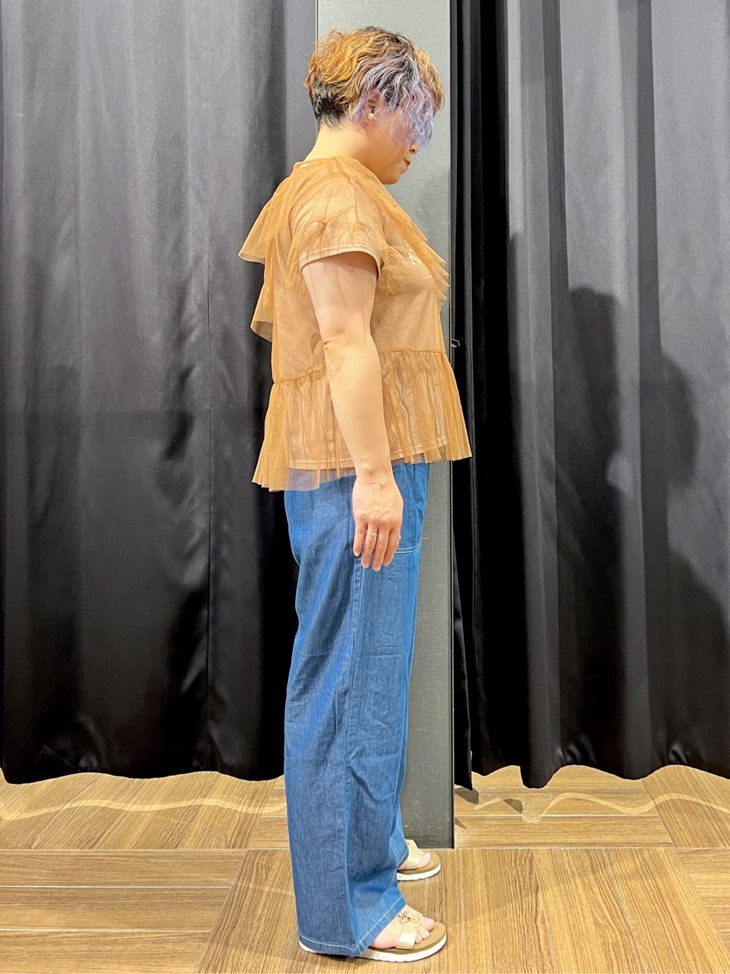 OKMKさんの「THE SHOP TK｜【セットアイテム】チュール&times;ロゴTシャツ/洗える」を使ったコーディネート