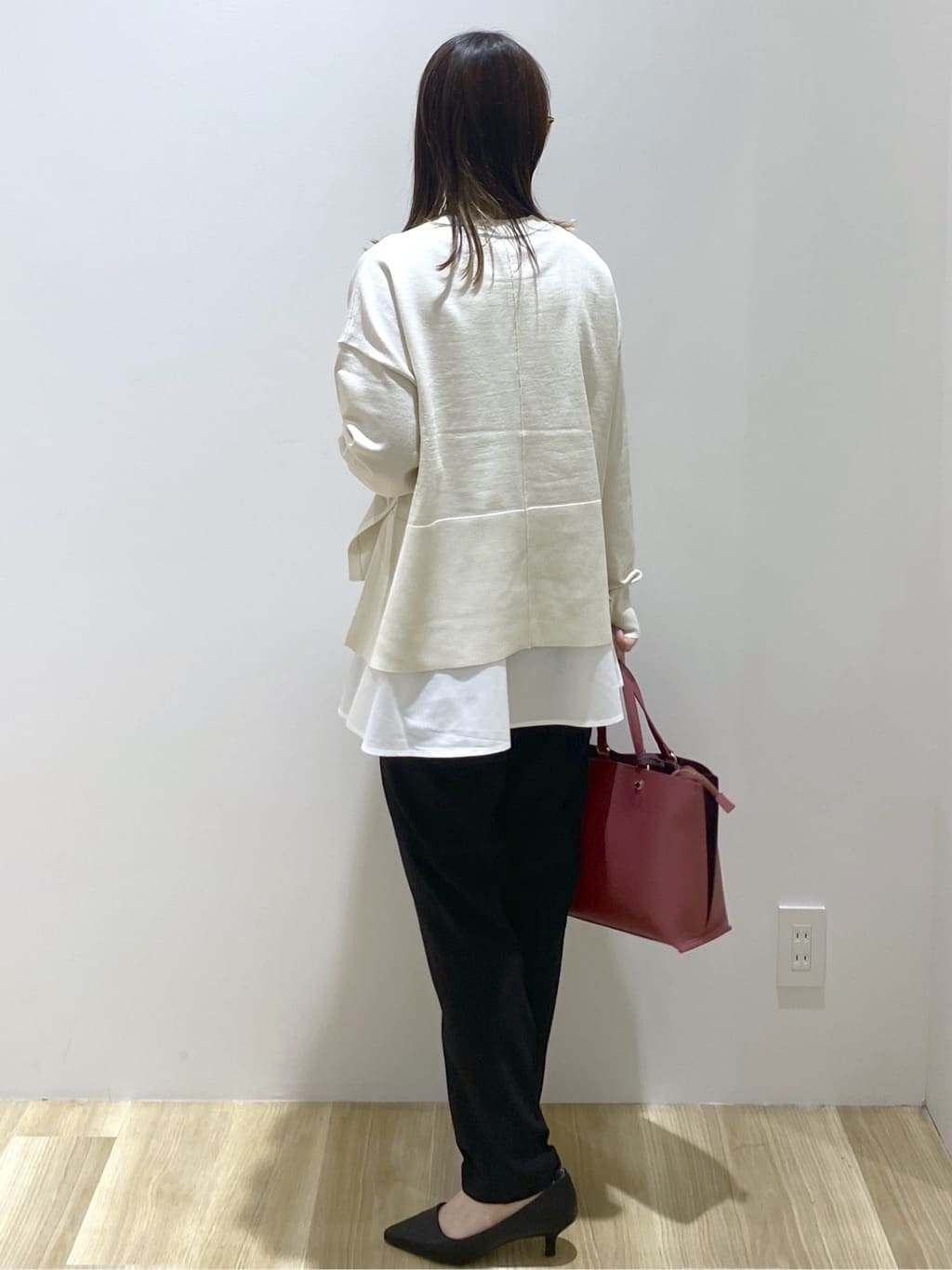 えりさんの「OPAQUE.CLIP｜ウォームタッチ テーパードパンツ【洗濯機洗OK／ストレッチ】」を使ったコーディネート