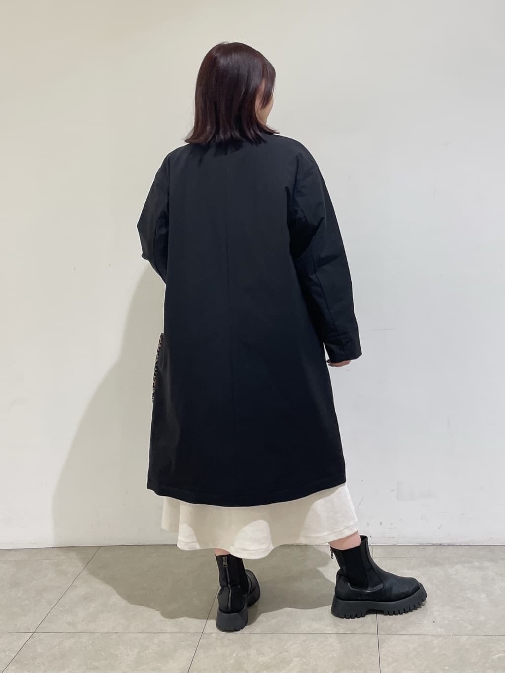 emikaさんの「INDIVI｜【SETUP可能／洗える／UVケア】ライトジャージ ボトルネックトップス」を使ったコーディネート