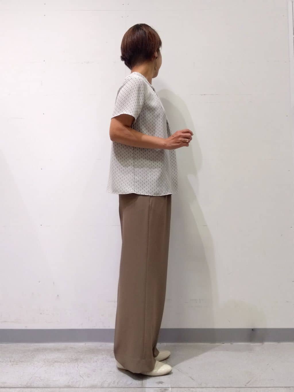 Kさんの「INDIVI｜【UVケア】モノグラム ボウタイデザインブラウス」を使ったコーディネート
