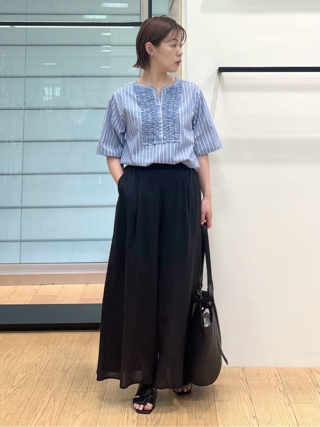 asamiさんの「INDIVI｜【洗える】胸元タックフリルブラウス」を使ったコーディネート