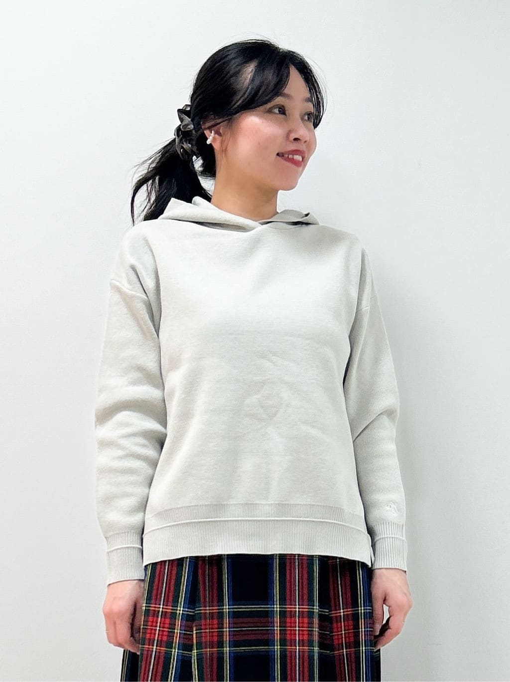 Kaiさんの「Dessin｜【洗える／体型カバー】ちょうどいいニットパーカ」を使ったコーディネート