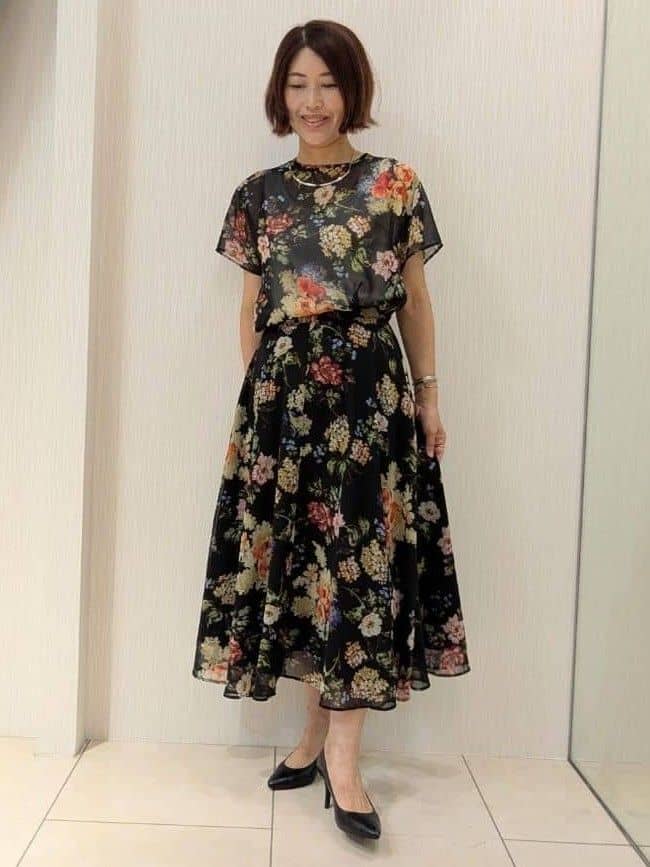 u-macoさんの「UNTITLED｜【ステンレス】カーヴィプレートショートネックレス」を使ったコーディネート