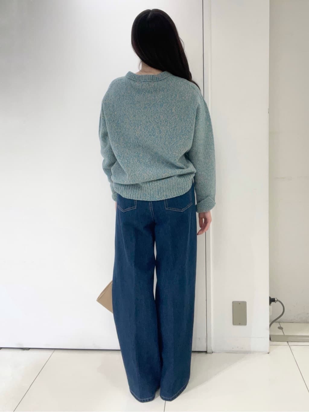 moeさんの「UNTITLED｜【ゆったり】三つ杢カラーニット」を使ったコーディネート