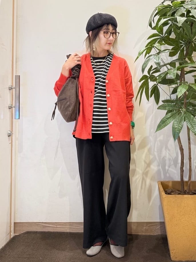 misakiさんの「SHOO･LA･RUE｜【洗える】もちもち ミドル丈ニットカーディガン」を使ったコーディネート