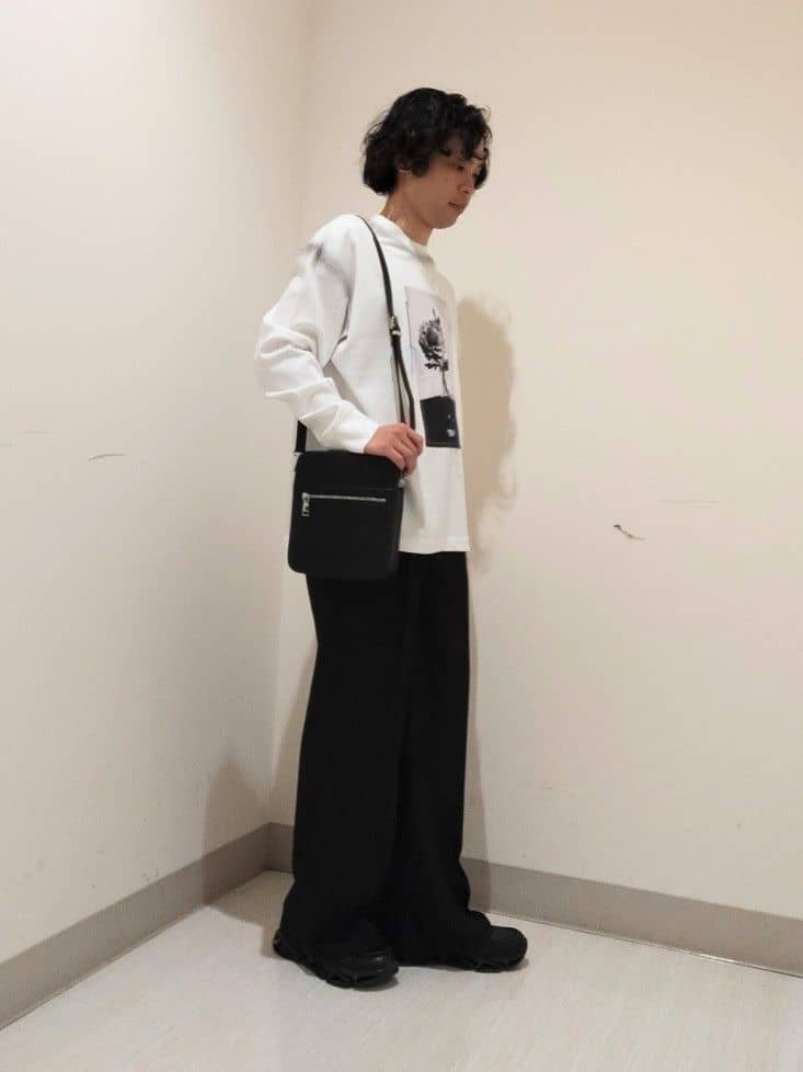 NAKANOさんの「tk.TAKEO KIKUCHI｜ワイドストレートパンツ」を使ったコーディネート