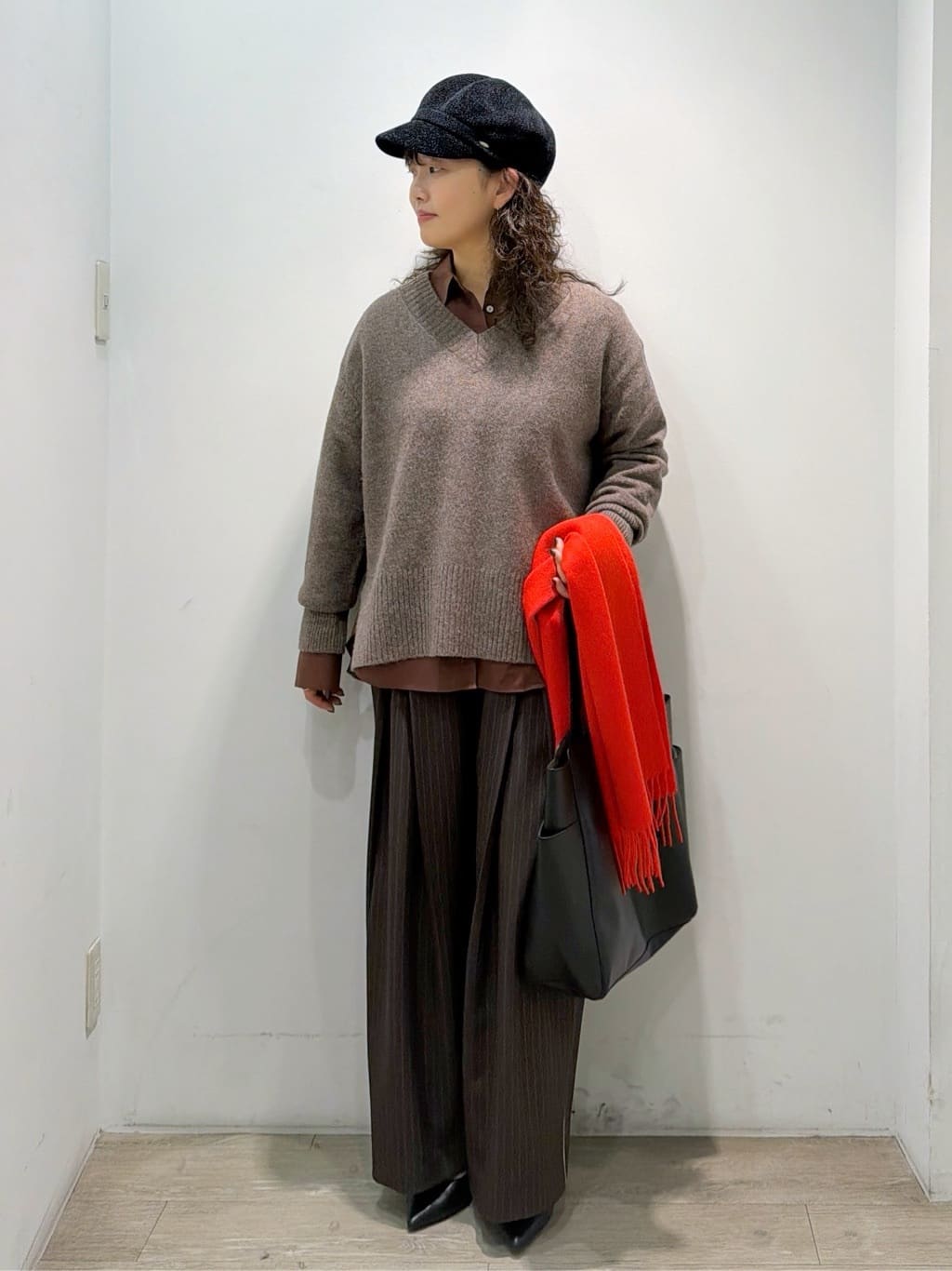 sumicaさんの「OPAQUE.CLIP｜ポケット刺繍レギュラーカラーシャツ【洗濯機OK】」を使ったコーディネート