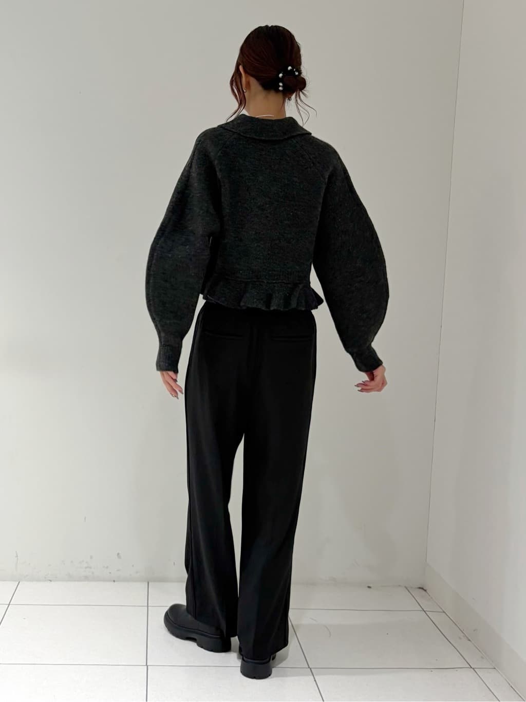 shioriさんの「INDIVI｜Comfy SET UP｜イージーストレートワイドパンツ【セットアップ対応／通勤/カセット服】」を使ったコーディネート