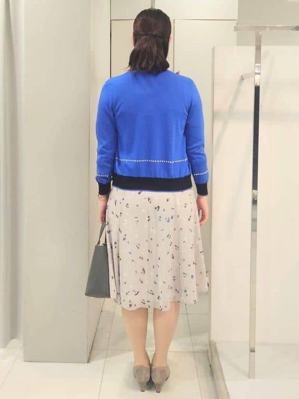 AZUSAさんの「Reflect｜【WEB先行カラーあり／手洗い可／アンサンブル可】バイカラーカーディガン」を使ったコーディネート