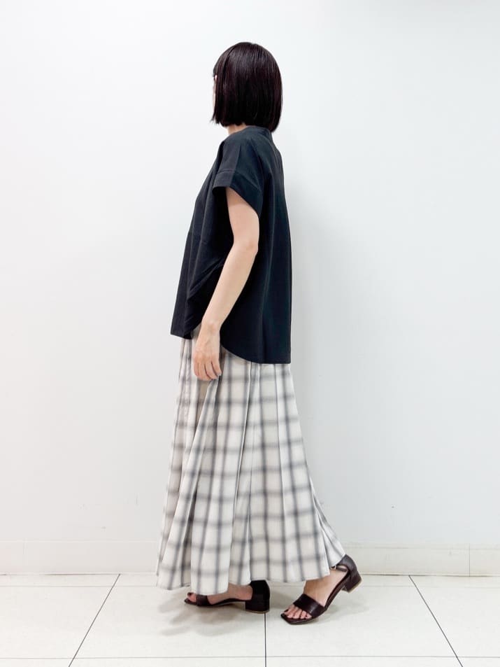 nakajoさんの「Dessin｜【2点セット/ウエストゴム/洗える】スキッパ―シャツ＆ストレートパンツセット」を使ったコーディネート