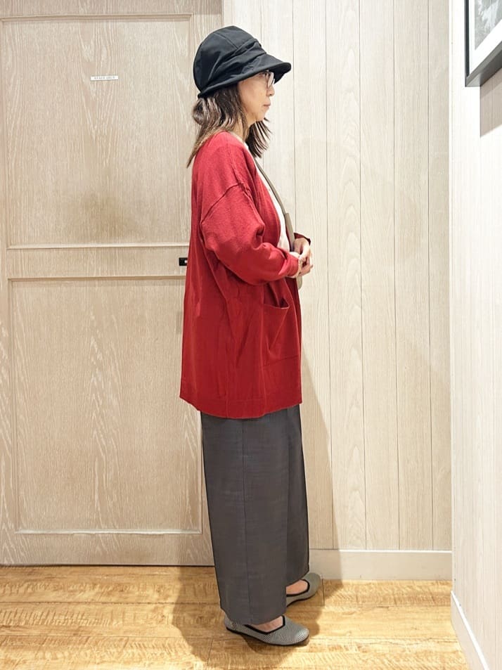 yukaさんの「SHOO･LA･RUE｜グラフィックアソート ベーシックロンT」を使ったコーディネート