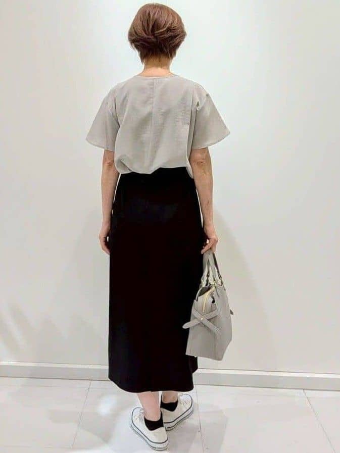 mamiさんの「Reflect｜【マシンウォッシュ可】ナロースカート」を使ったコーディネート